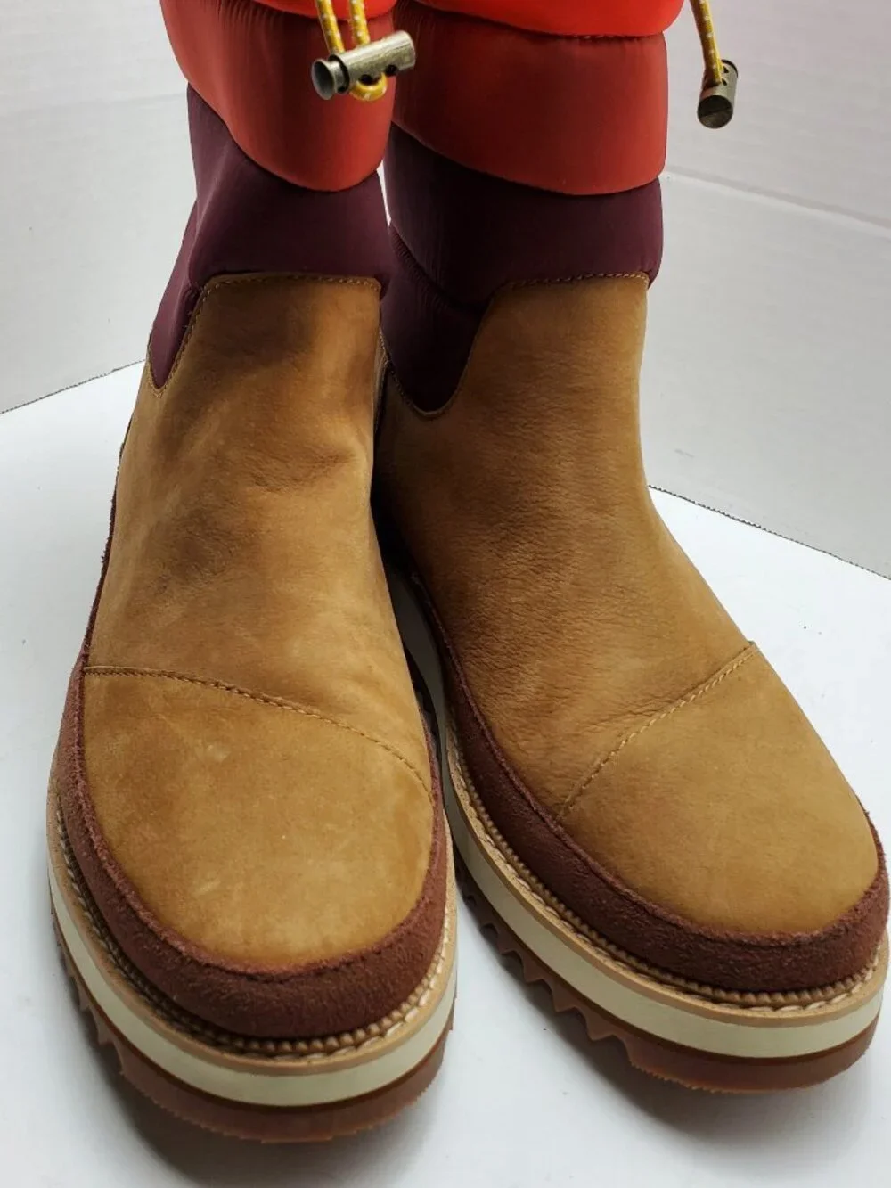 TOMS Women's McKenna Winter Boots, Size 7.5